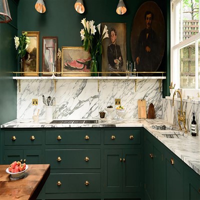 Smaragdgroene kasten keukenontwerp